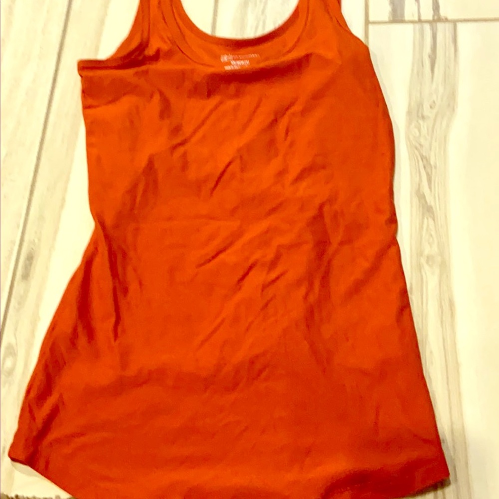 red tank top